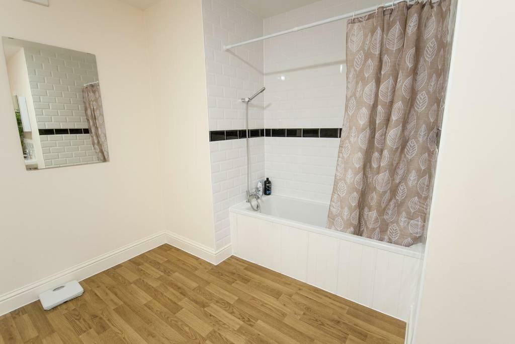 The Broadmead Forest - Spacious City Centre 3Bdr Apartment Бристоль Экстерьер фото